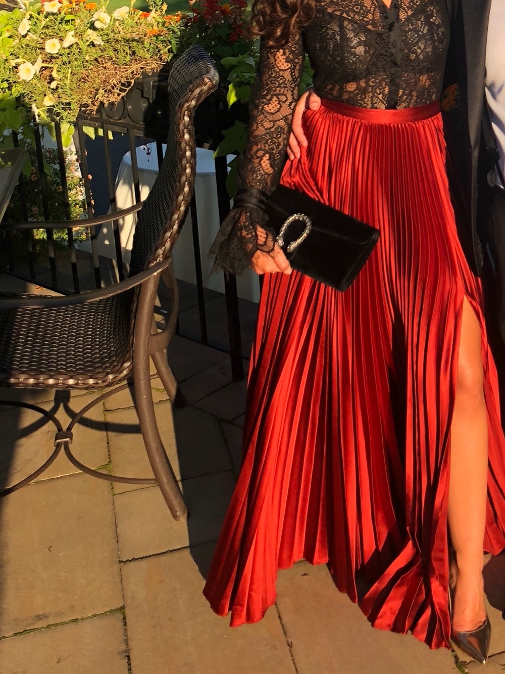AMUR Rust Red Burgundy Pleated Metallic Maxi Skirt With Leg Slit Size 0